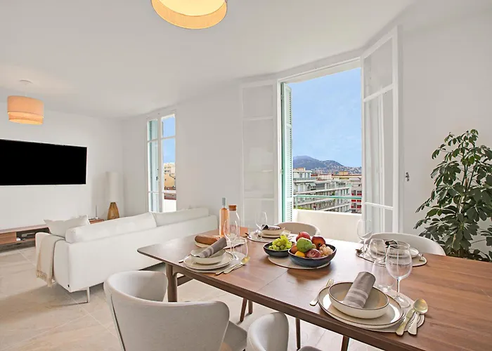 דירה Modern With View - Happy *