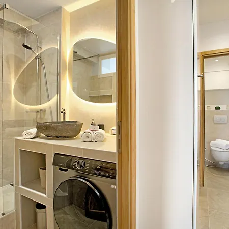 Modern With View - Happy Apartamento Niza