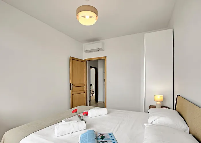 דירה Modern With View - Happy ניס