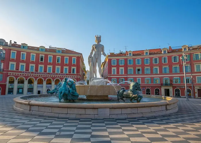 Modern With View - Happy ניס