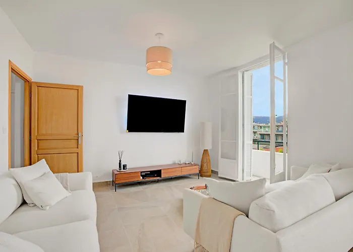 דירה Modern With View - Happy ניס