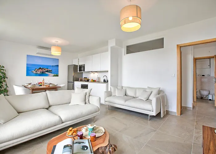 Modern With View - Happy * Nice